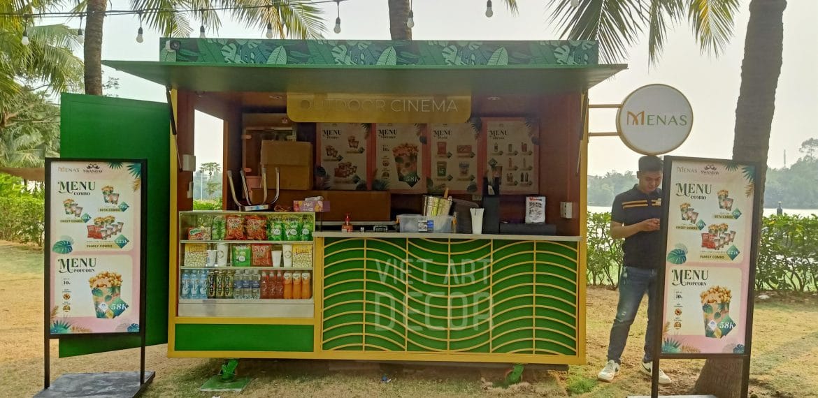 Kiosk bán vé phim ngoài trời